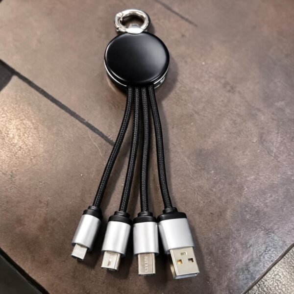 وصلة شحن ثلاثية قصيرة