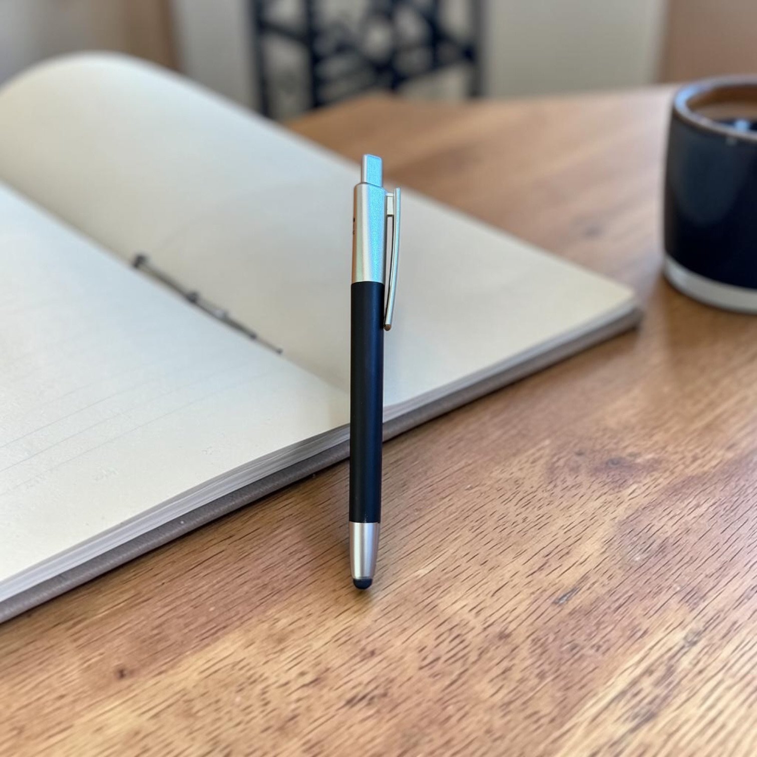 Illuminated Pen Image 4