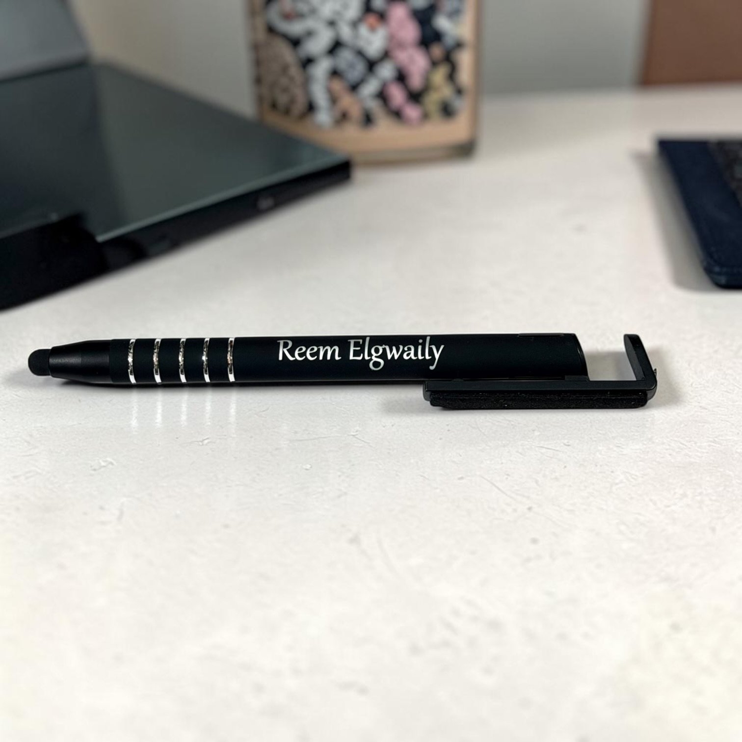 Metal Pen Image 2