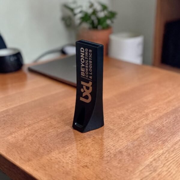 Stand Metal Flash Memory